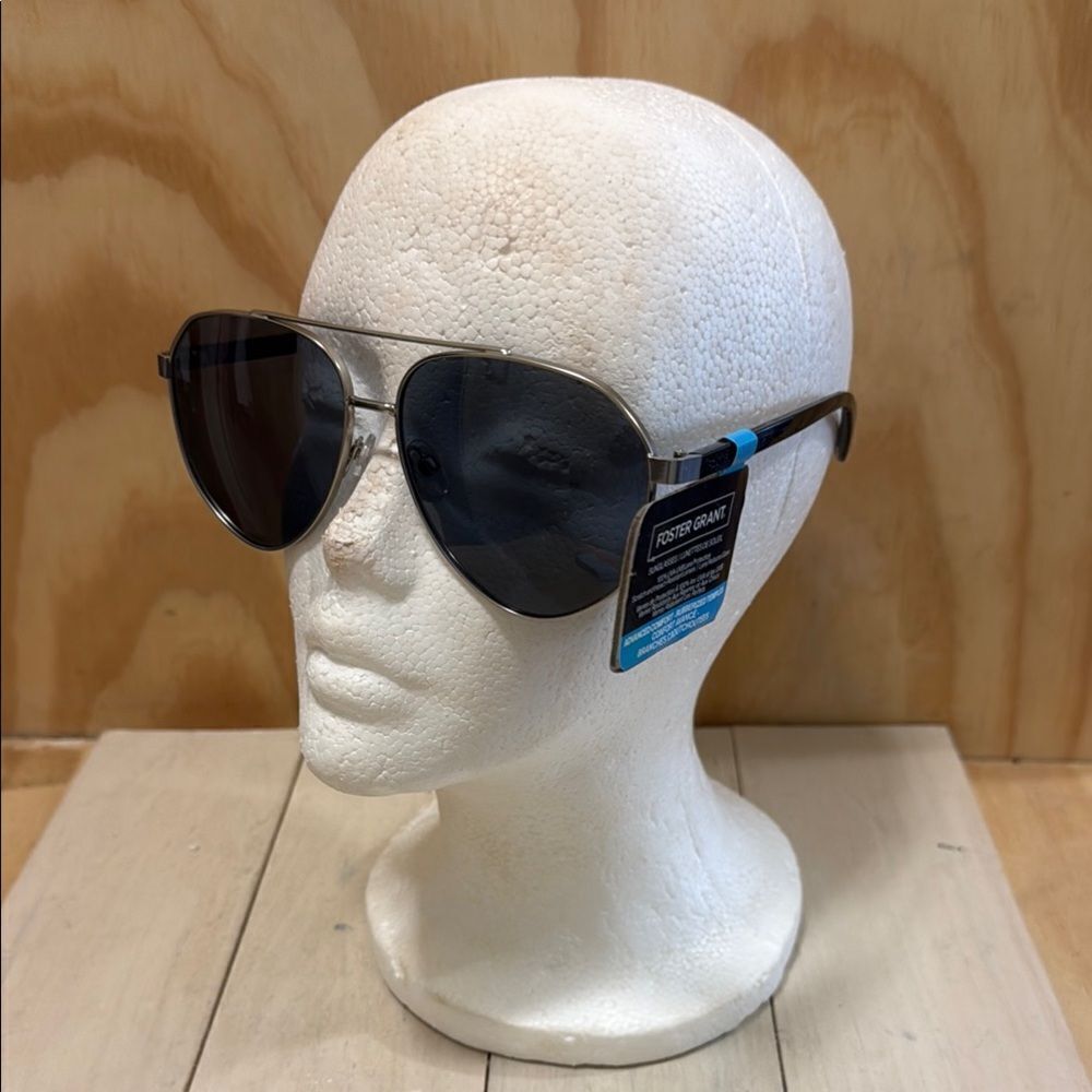 Foster Grant Aviator Men’s Sunglasses BWT